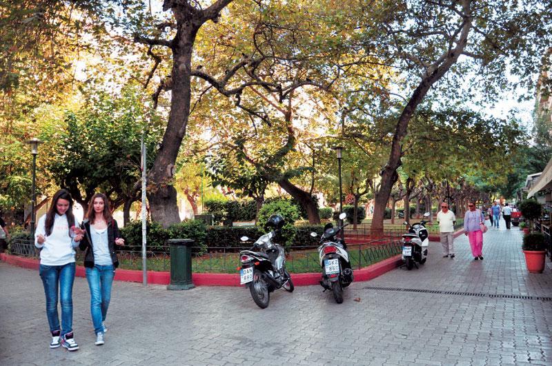 Errathens Cherry And Berry Apartments - Athens Center Extérieur photo